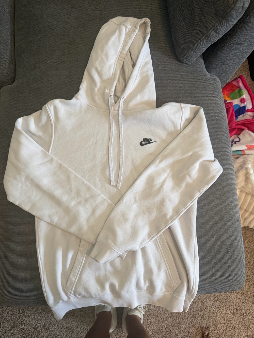 Nike White Men’s Pullover Hoodie with Black Swoosh